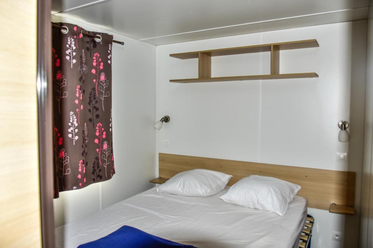 Camping Du Lion บูร์ก-แซ็ง-ต็องเดอ็อล ภายนอก รูปภาพ