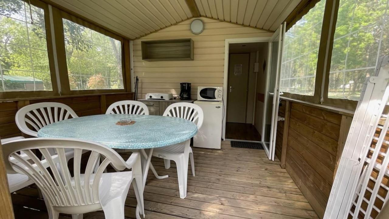 Camping Du Lion บูร์ก-แซ็ง-ต็องเดอ็อล ภายนอก รูปภาพ
