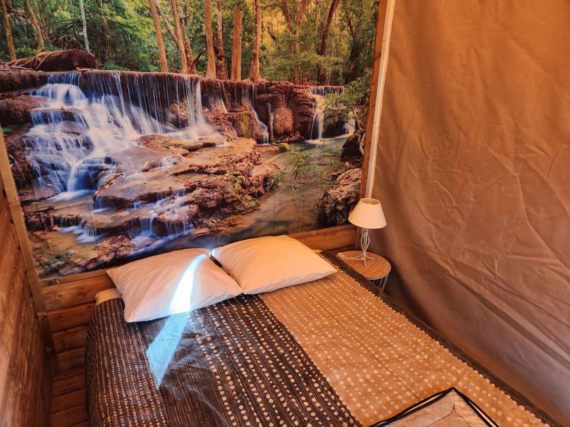 Camping Du Lion บูร์ก-แซ็ง-ต็องเดอ็อล ภายนอก รูปภาพ
